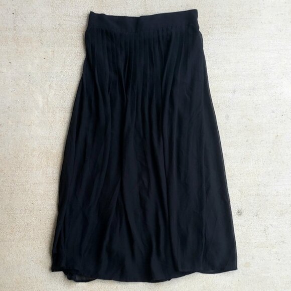 Forever21 Black Tulle Skirt. - Picture 1 of 6